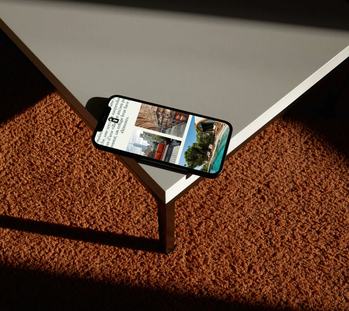 Smartphone chambre d'hôtel Vagabond